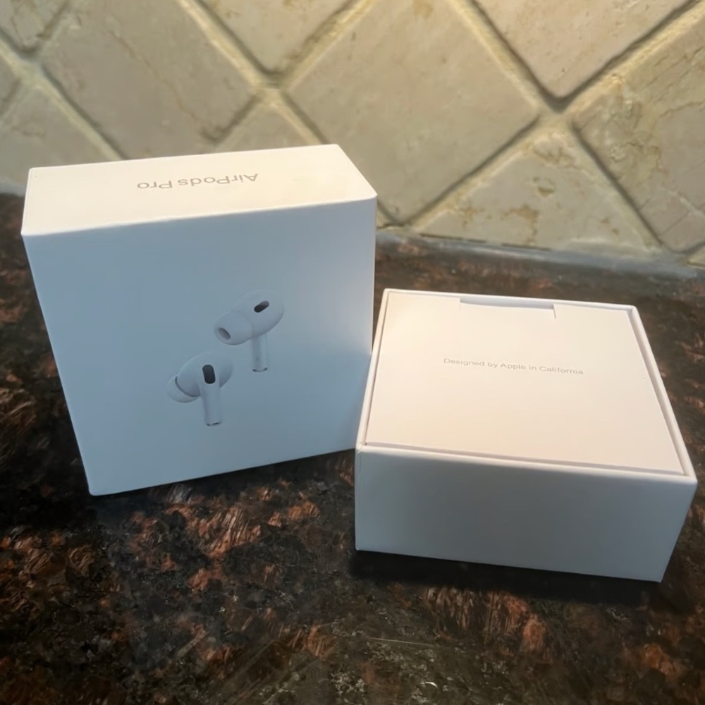Apple AirPods Pro gen 2 meetups only send offers